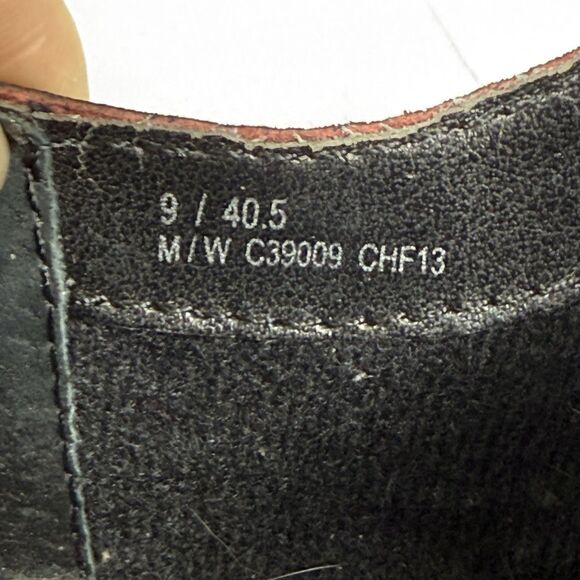 Black and Red Women's Oxford Shoes - Picture 11 of 13